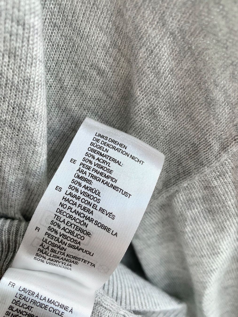 H&M Maglioni & Felpe: Pullover mit Pailetten von H&M – Usato da Bern venduto da Fraeuleinhonig 6