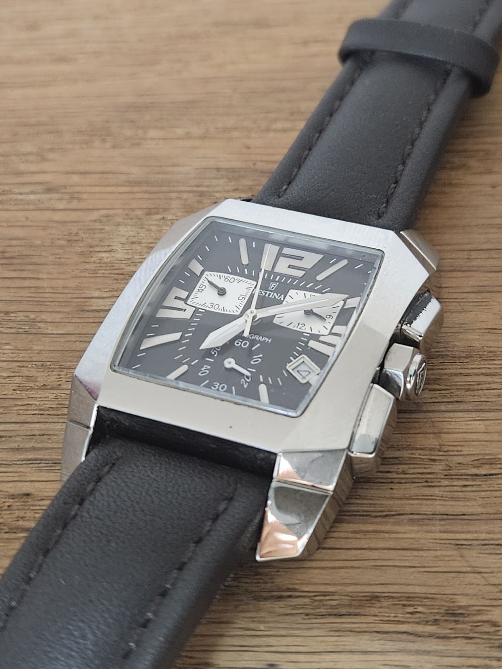 Festina Uhren: Festina Herrenuhr Chronograph 33mm – Gebraucht aus Flamatt von pie_f9zm 6