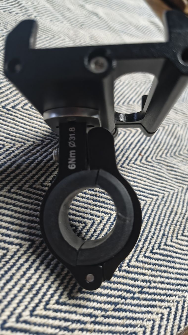 Supporti per biciclette: Fahrrad Handyhalter – Usato da Dietikon venduto da Bobbyboa 2