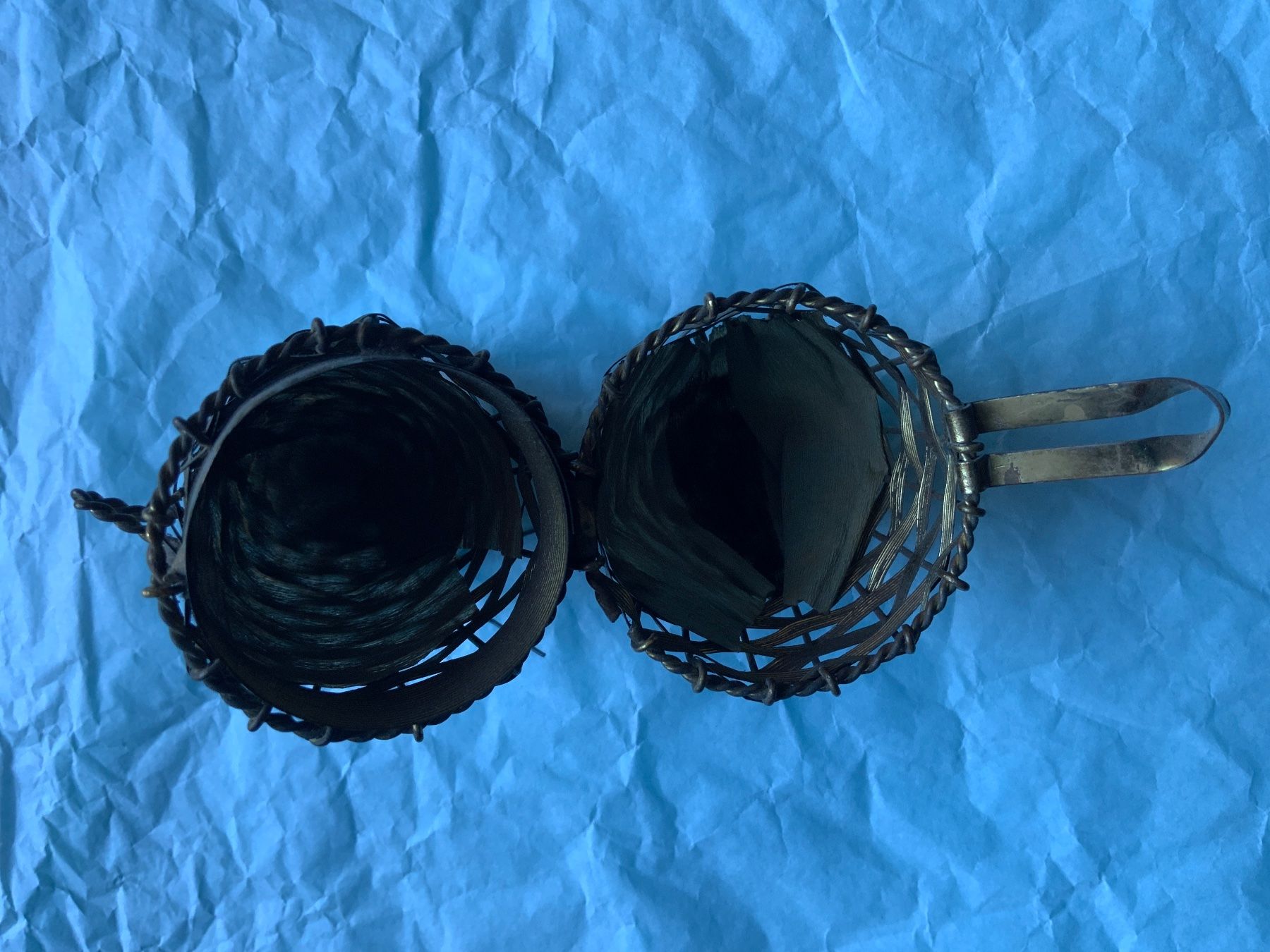 Tutte le decorazioni: Alter Weihnachtsschmuck, Candy Container Messing Korb – Usato da Hofstetten SO venduto da zimtschnitte17 2