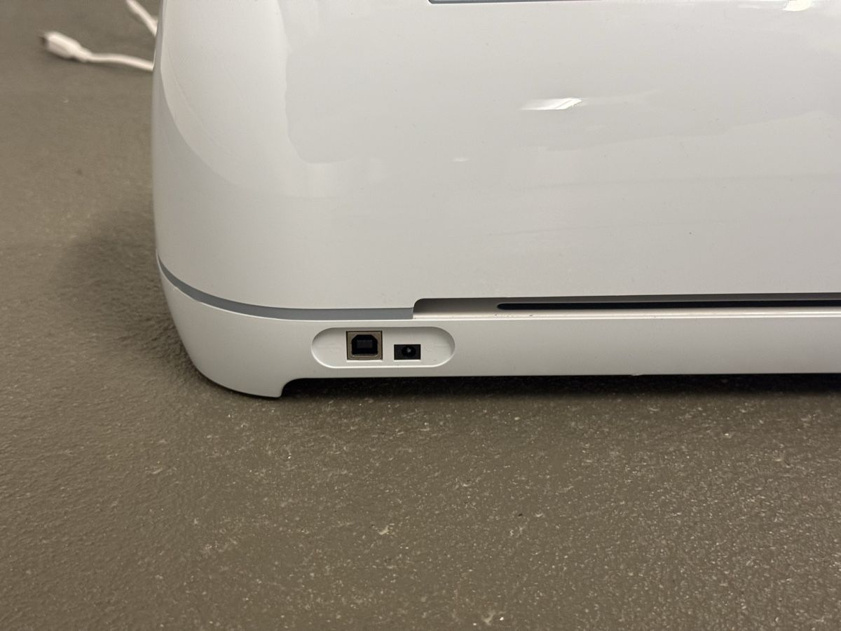 Tutte le macchine: Cricut Maker 3 - Schneideplotter – Usato da Sursee venduto da Speakerlol 3
