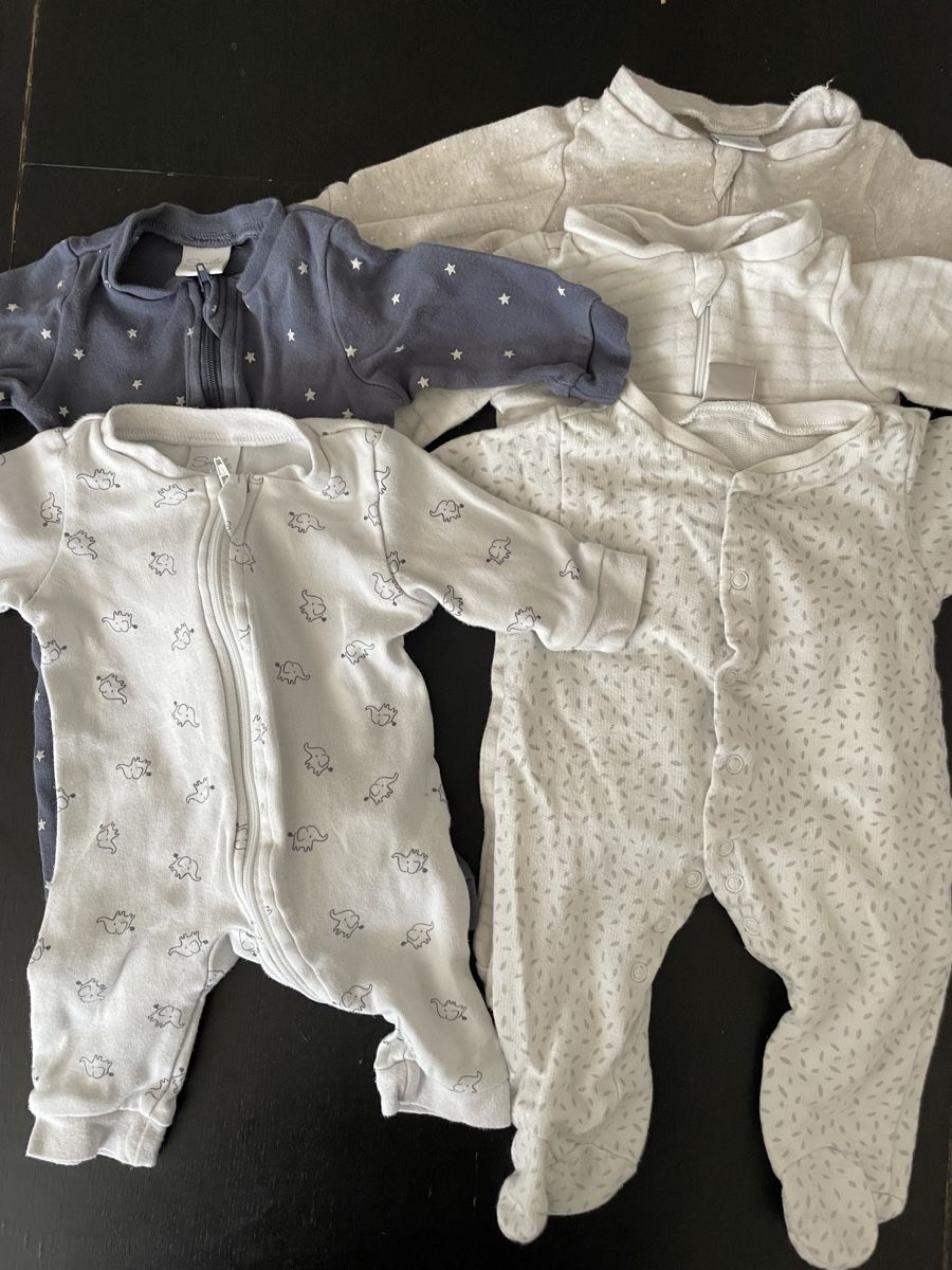 Lotti & Set di vestiti: 4 Pyjamas/Schlafanzüge/Stramplers gr 56 – Usato da Zürich venduto da cmc_gg9z