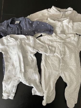 4 Pyjamas/Schlafanzüge/Stramplers gr 56