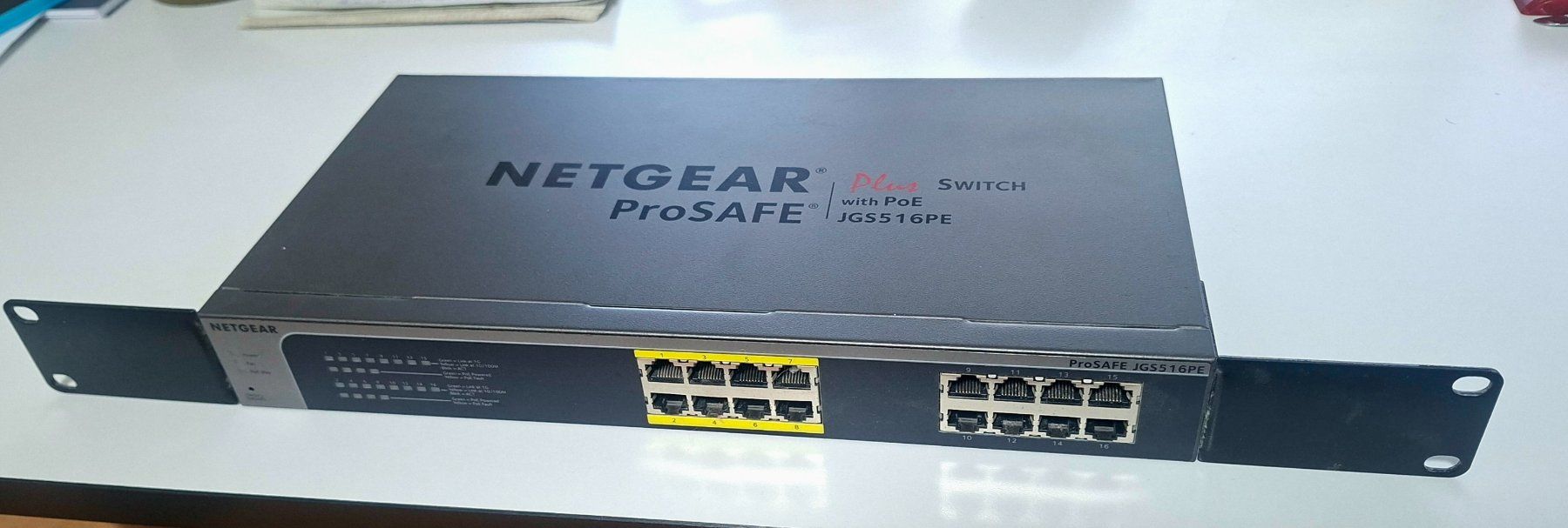 Netgear Hubs & Switches: Netgear JGS516PE – D'occasion à Uetikon am See par boxtoni 2
