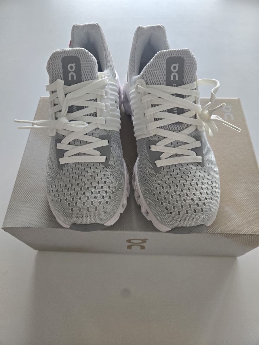 Scarpe da donna: On Schuhe – Nuovo e nell'imballaggio originale da Hallwil venduto da En.Pu. 2