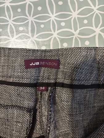 JJBenson Leinen Sommer-Shorts, Grau, Gr. 34 – Top Zustand!