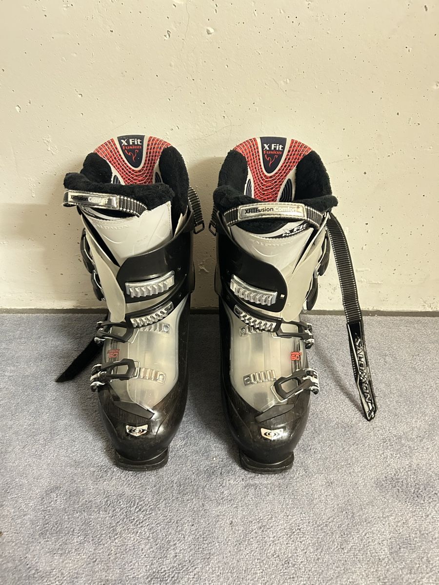 Salomon Scarpe da uomo: Skischuhe Salomon Grösse 45 gebraucht – Usato da Oberrohrdorf venduto da Leste70
