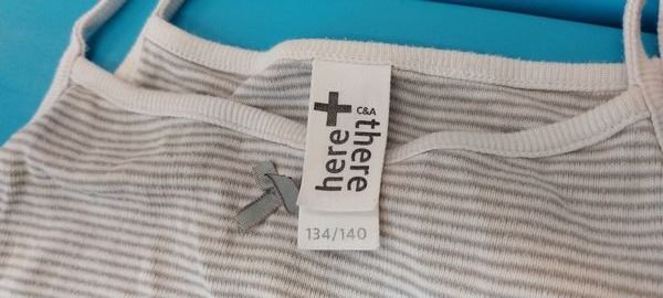 Biancheria intima: 2 x Unterhemden/Leibchen Gr. 134/140 – Usato da Oberhofen AG venduto da iitf2020 1