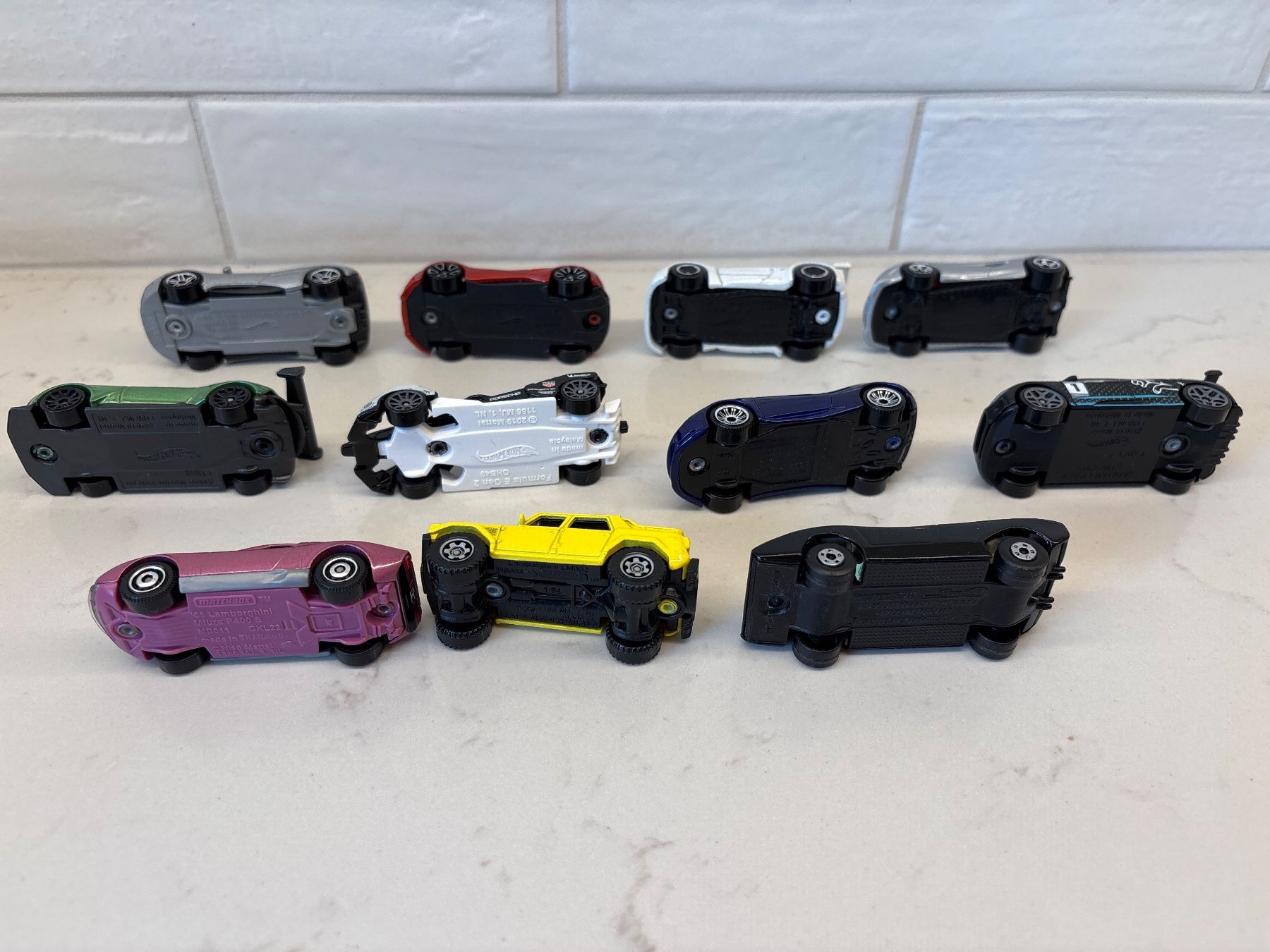 Hot Wheels Voitures modèles: Hotwheels et Matchbox lot de 11 voitures – D'occasion à Gollion par Hampton 2
