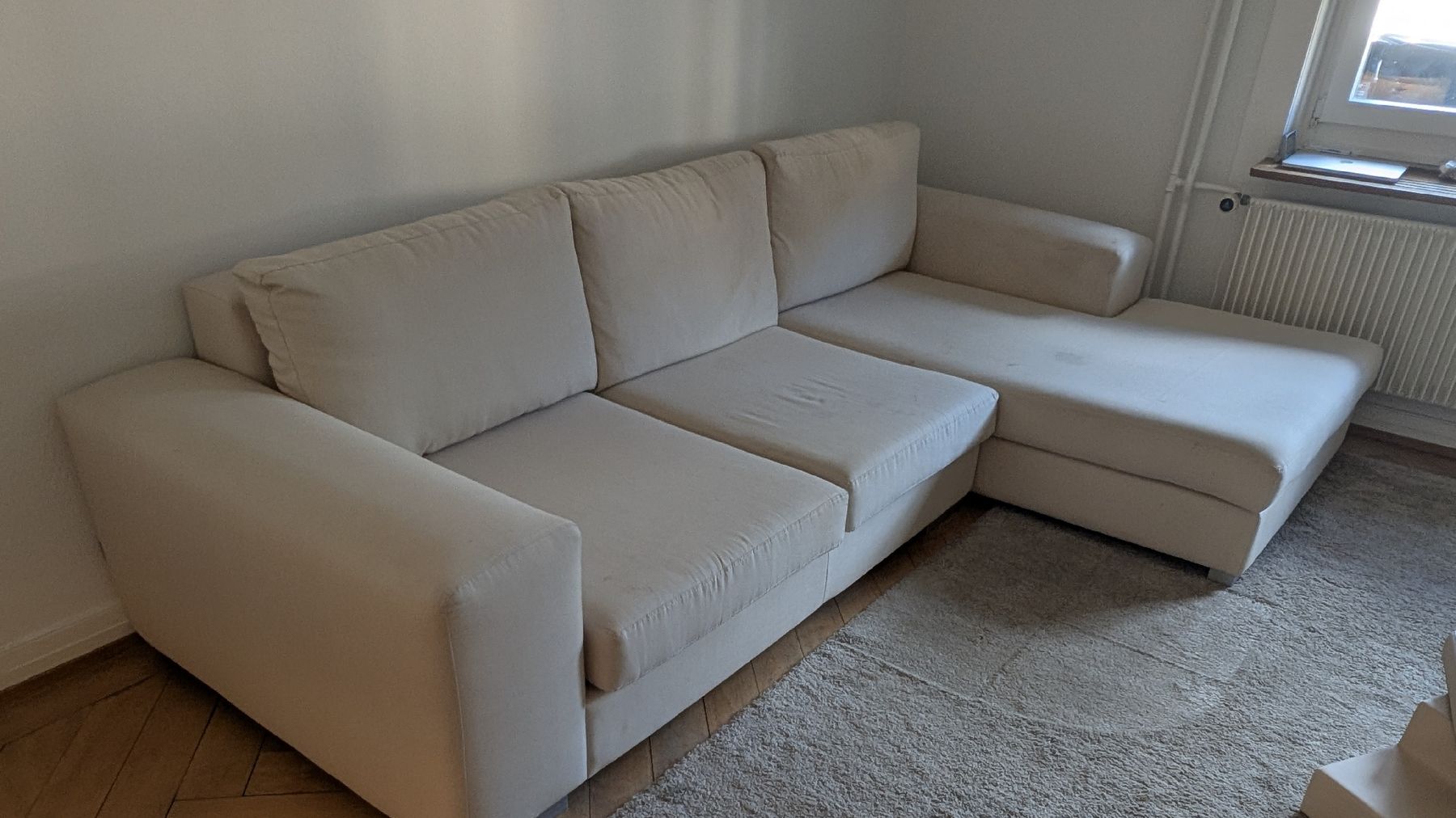 Divani: Ecksofa Beige gebraucht mit Flecken. – Usato da Zürich venduto da whoDATman 1