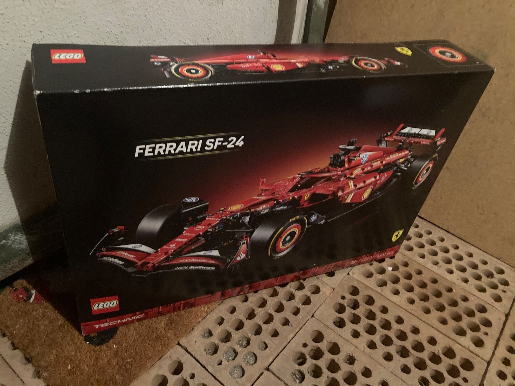 Lego Jeux de construction: Lego Ferrari SF-24 42207 – Neuf (Voir description) à Chamoson par guilhom_84