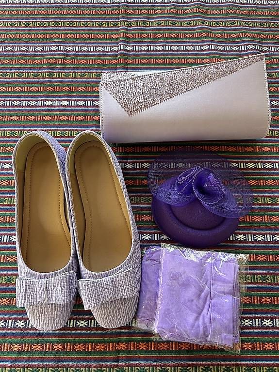 Scarpe da donna: Chaussure et accessoires 39 violet – Nuovo e nell'imballaggio originale da Plan-les-Ouates venduto da Kiss-bodolay 1