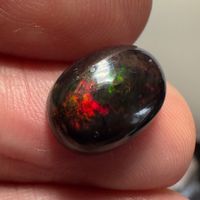 2.50 ct - Natural Ethiopian Opal - 12 x 9 mm