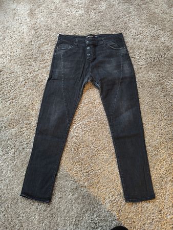 Schicke Jeans der Marke Please, Grösse L, Boyfriend look