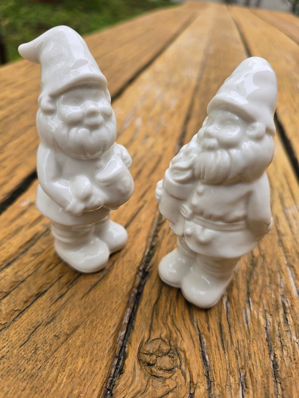 Statuette: Keramik: 2 Figuren weiss – Nuovo (secondo la descrizione) da Romanshorn venduto da Rachacha