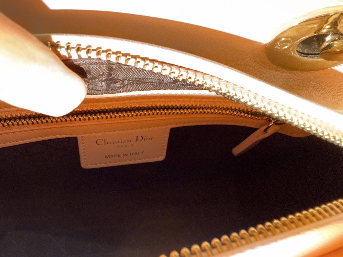 Dior Borse da donna: Authentic Lady Dior Bag - Light Pink, medium – Usato da Schwyz venduto da ann_5w8m 7
