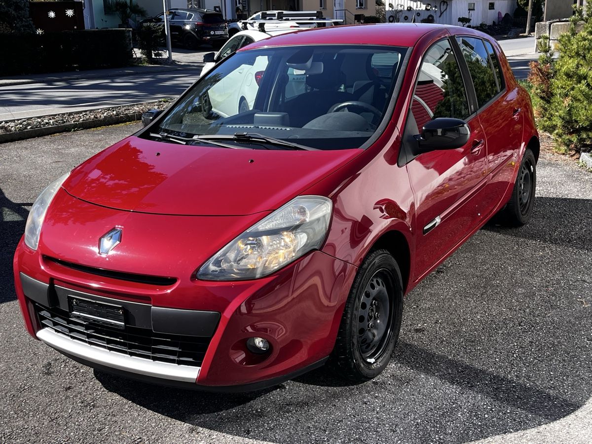 Renault Autos: Renault Clio 1.2 ab MfK Navi Klima – Gebraucht aus Widnau von Kakaoschlucker