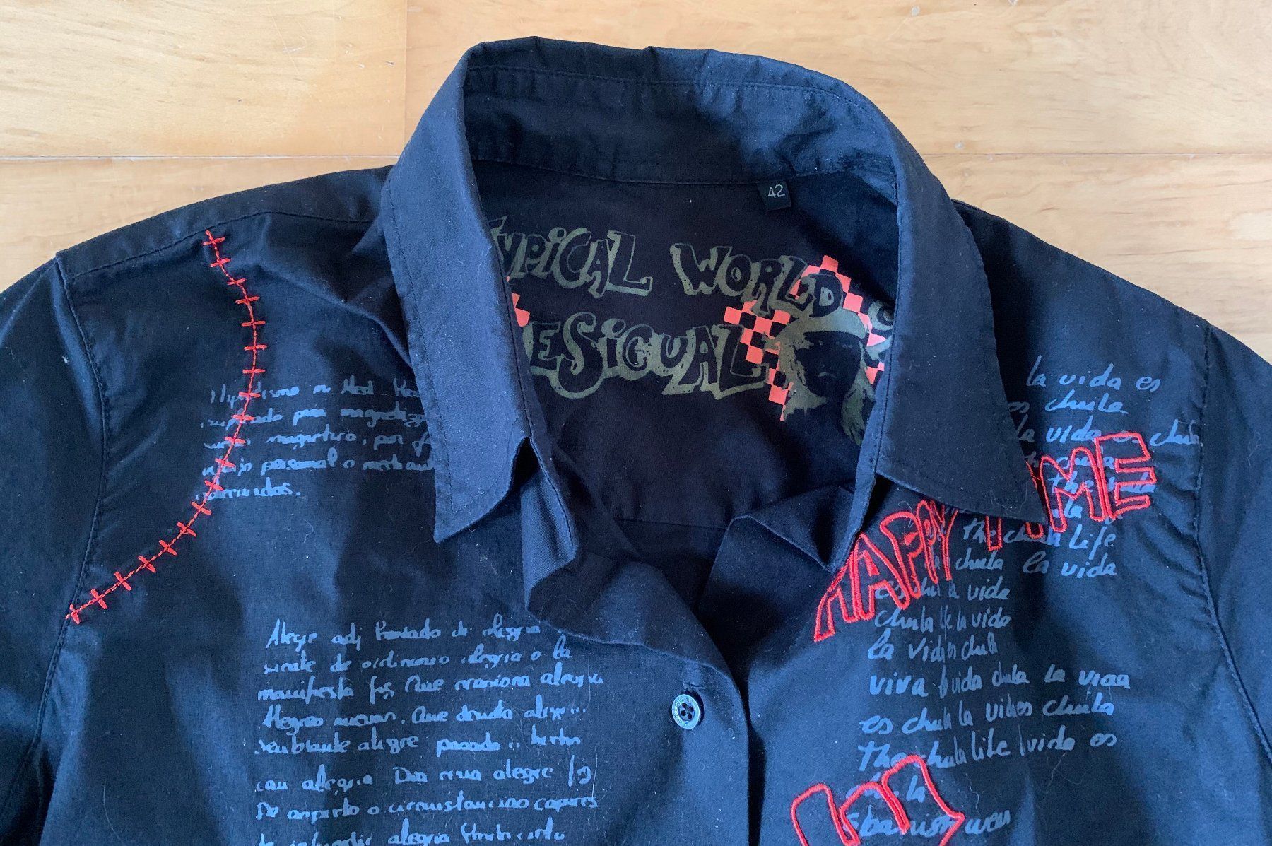 Desigual Camicette: schöne Bluse Desigual, schwarz mit Schrift – Nuovo (secondo la descrizione) da Zäziwil venduto da kreative-ideen 7