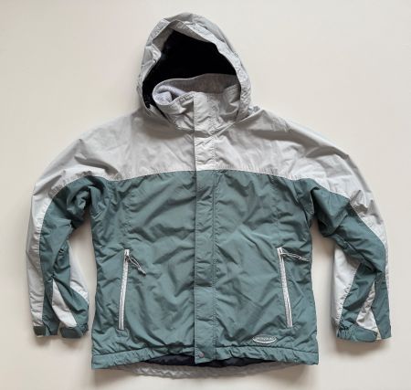 Vintage Patagonia ski jacket from 2000 Women Sz L