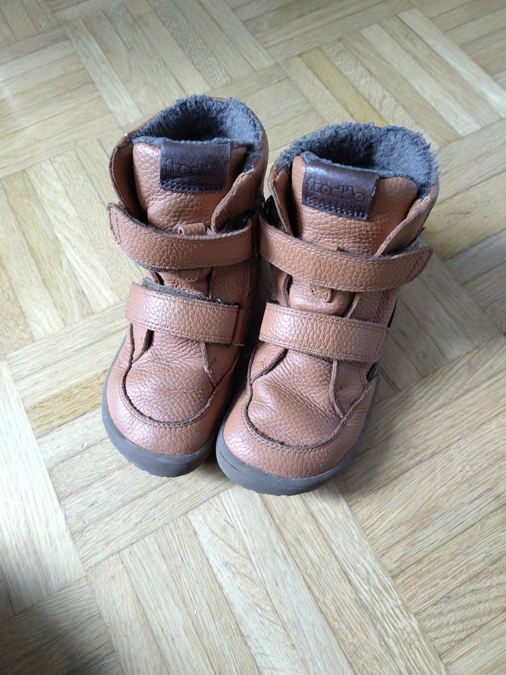 Froddo Schuhe für Jungen: Froddo Winterstiefel Barfussschuhe Grösse 29 – Gebraucht aus Jona von tschounaess