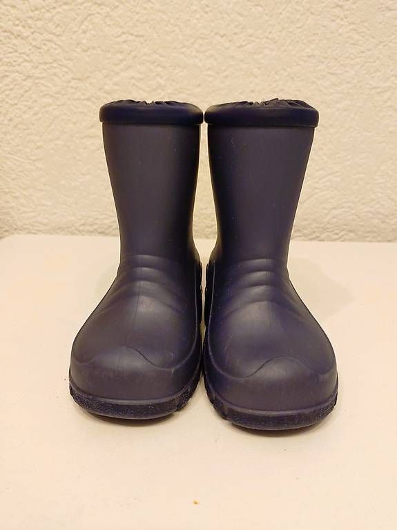 Scarpe per ragazzi: Gummistiefel / Regenstiefel Gr. 21 – Usato da Dotzigen venduto da Elicec01