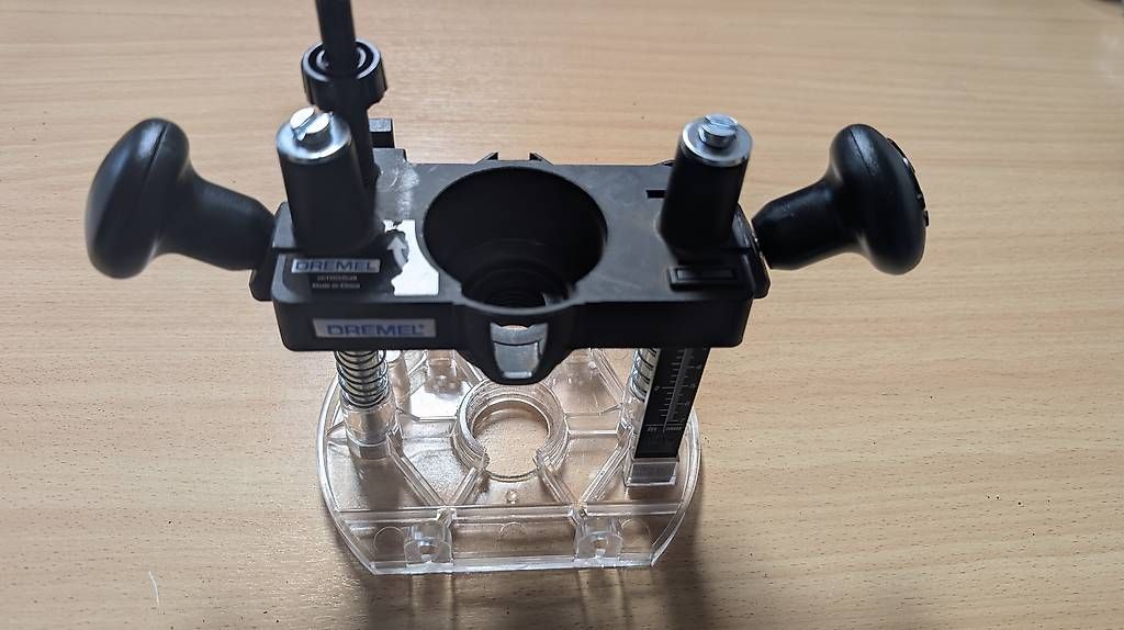 Tutte le macchine: Dremel Attache d'ébauche 335 – Usato da Renens VD venduto da arochat 2