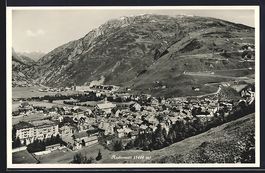 Andermatt, Gesamtansicht von einem Berg 