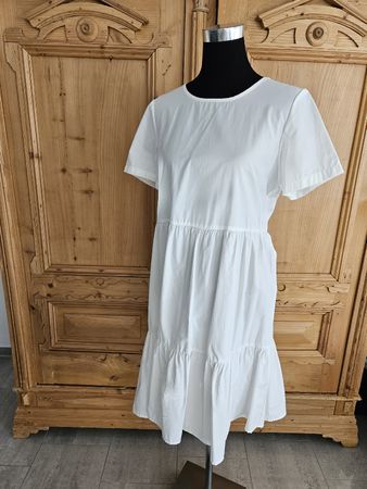 schönes Kleid, noisy May