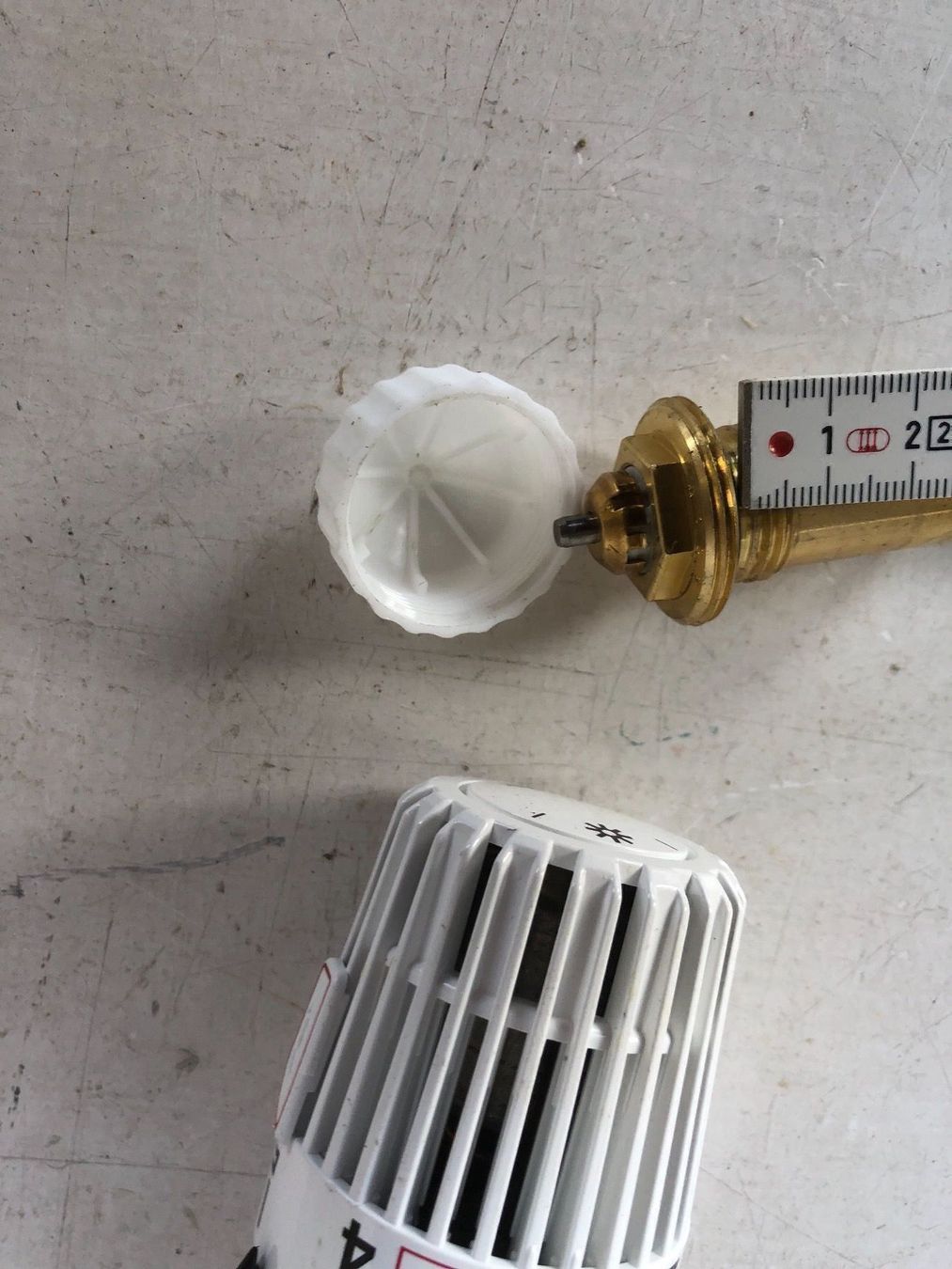 Radiatori: Thermostateinsatz Ventilkopf Heimeier – Nuovo e nell'imballaggio originale da Niederrohrdorf venduto da ledergerber 3