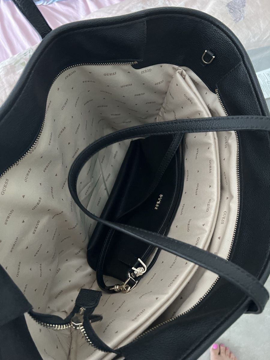 Guess Sacs femmes: Guess Tasche  – D'occasion à Basel par Tristac 3