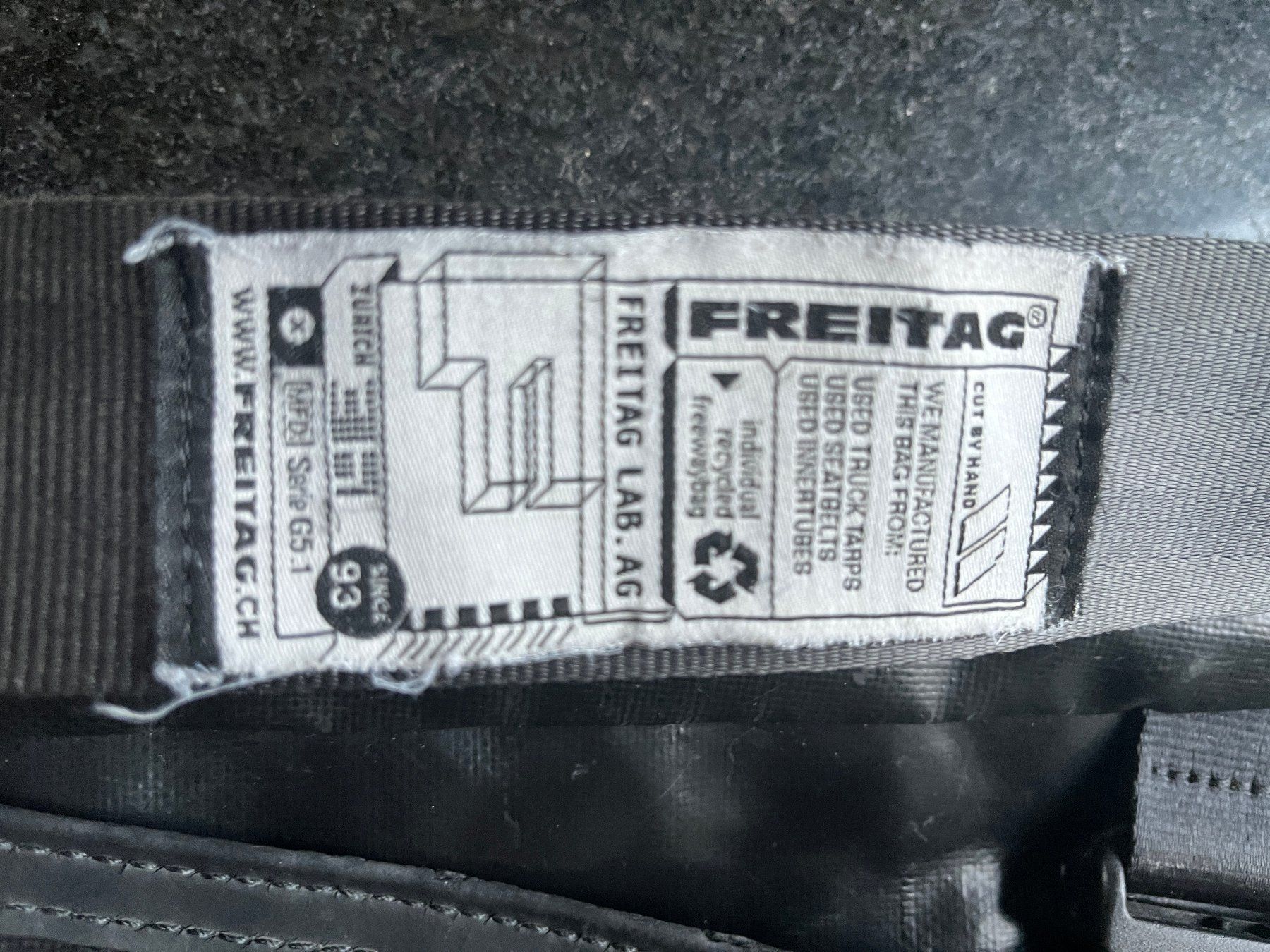 Borse: Freitag F13 TOP CAT MESSENGER LARGE – Usato da Zürich venduto da sergio67 8