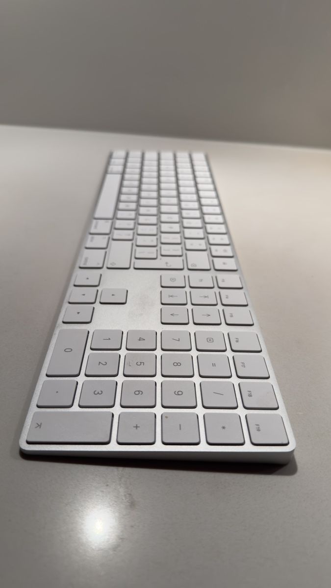 Apple Claviers: Apple Magic Keyboard QUERTY (US) – D'occasion à Wädenswil par eli_dcd6 1