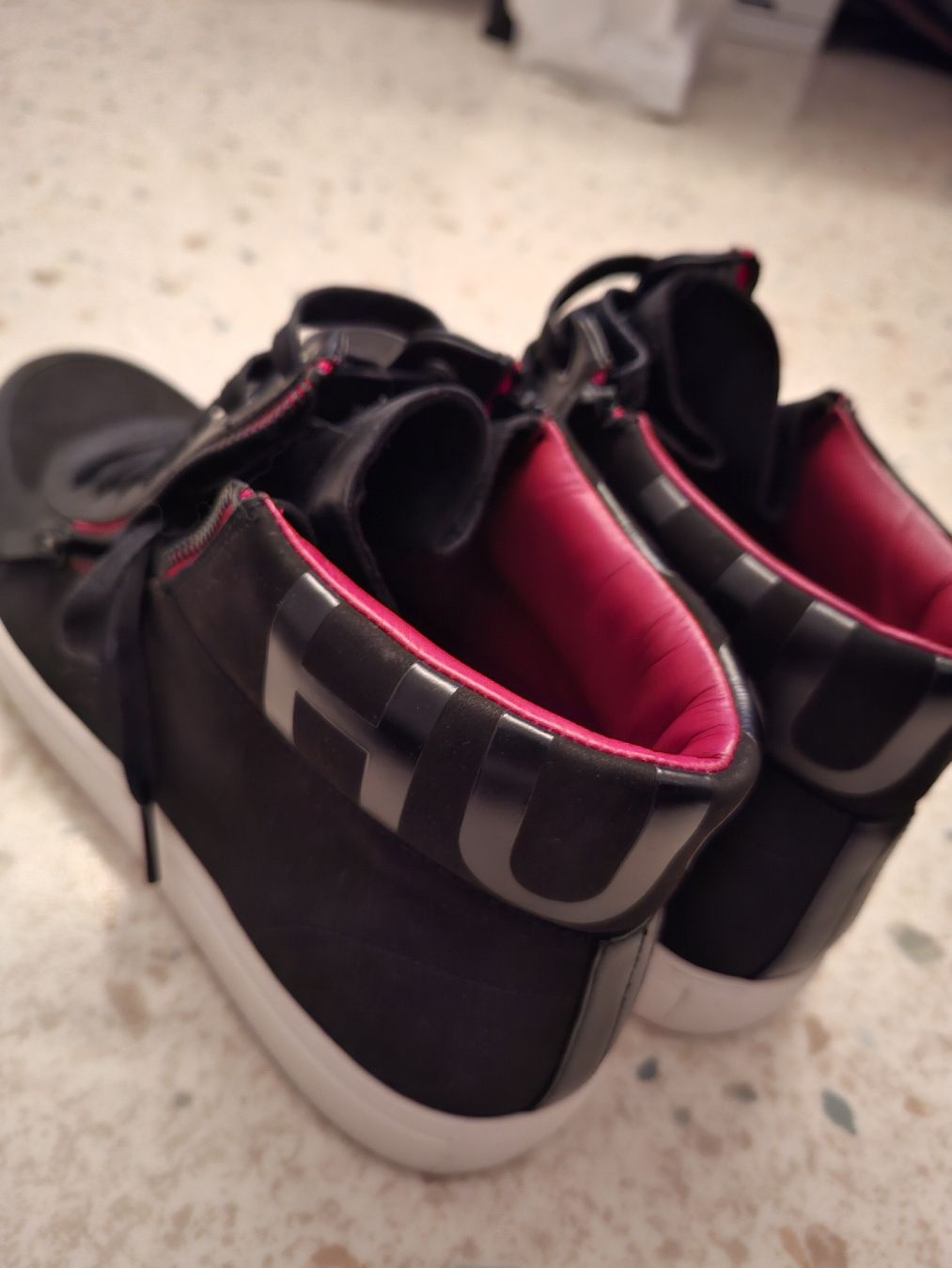 Scarpe da uomo: Schuhe Paket Herren Grösse 45 diverse Modelle  – Usato da Schaffhausen venduto da DPJ88 7