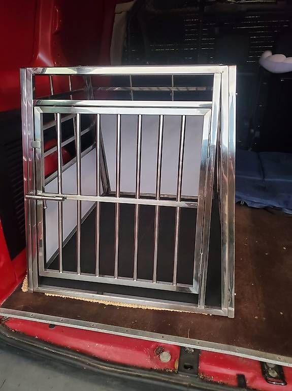 Gabbie, trasporto & Sicurezza: Hundebox NEU – Nuovo e nell'imballaggio originale da Busswil b. Melchnau venduto da Gpolly