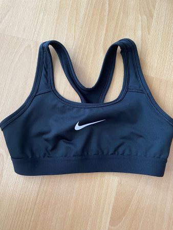 NIKE Sport-BH /Top DRI FIT Gr. 128/137
