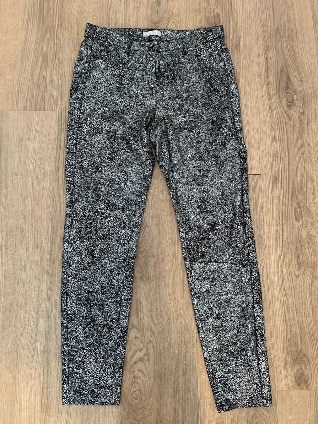 Hosen: Tuzzi Stoffhose Hose silber Glitzer Gr. 40 / M – Gebraucht aus Fislisbach von KolibriSecondhand
