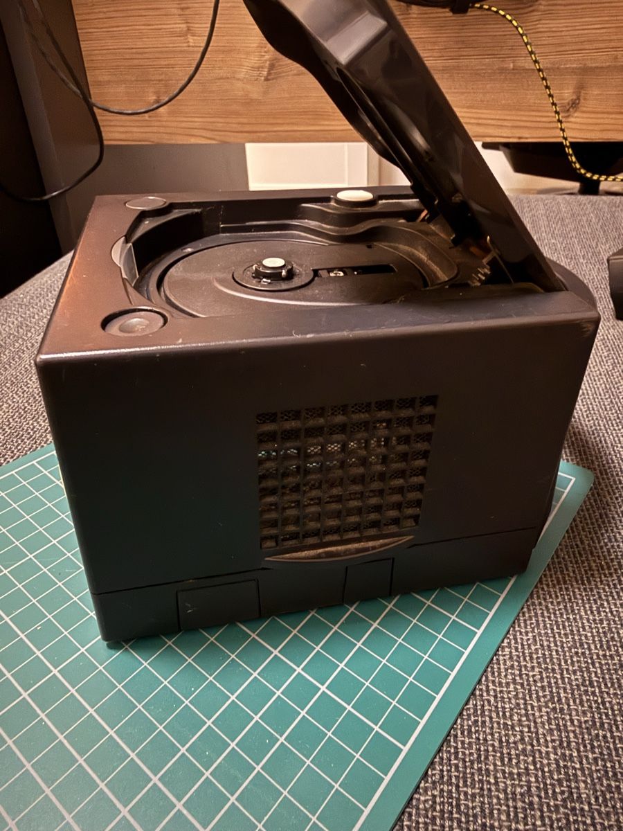 Nintendo Console: Nintendo GameCube Schwarz mit Controller inkl. Zubehör – Usato da Dottikon venduto da bend 3