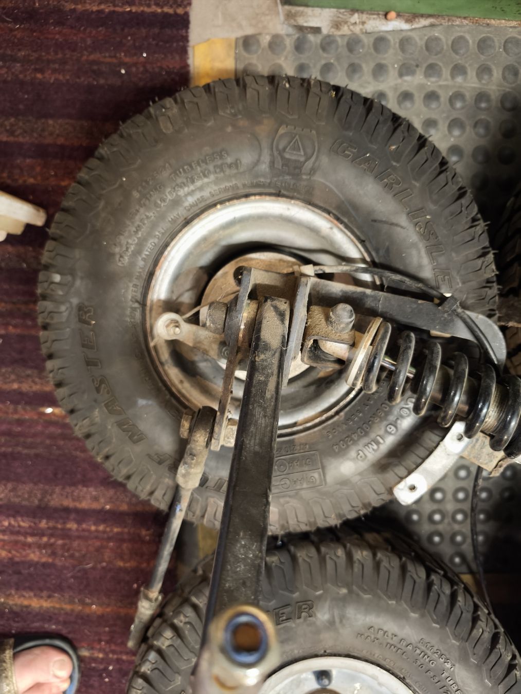 Veicoli elettrici: Räder aus Seniorenfahrzeug – Usato da Trimbach venduto da Isae1 1