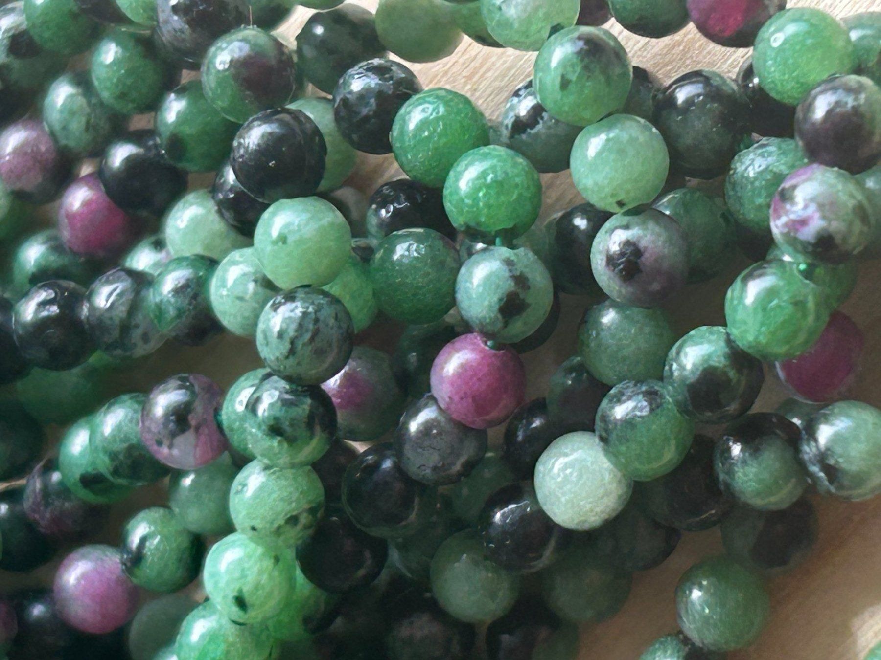Edelsteine: Strang echte Epidot beads 4 mm – Neu und originalverpackt aus Niederrohrdorf von Ytobi