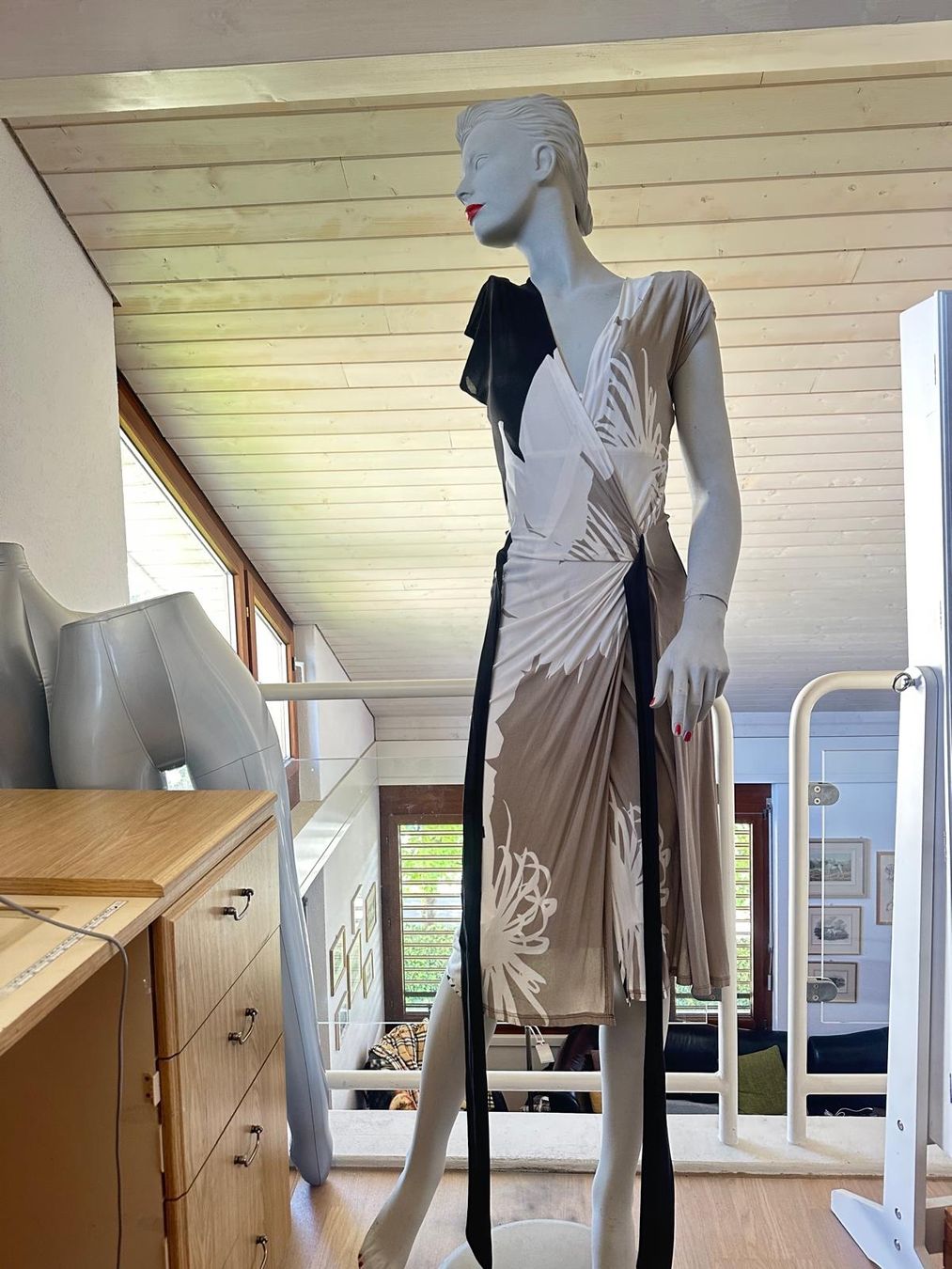 Max Mara Vestiti: Seidenkleid MAX MARA (Vintage) – Usato da Neuhausen venduto da Lechasseur 5