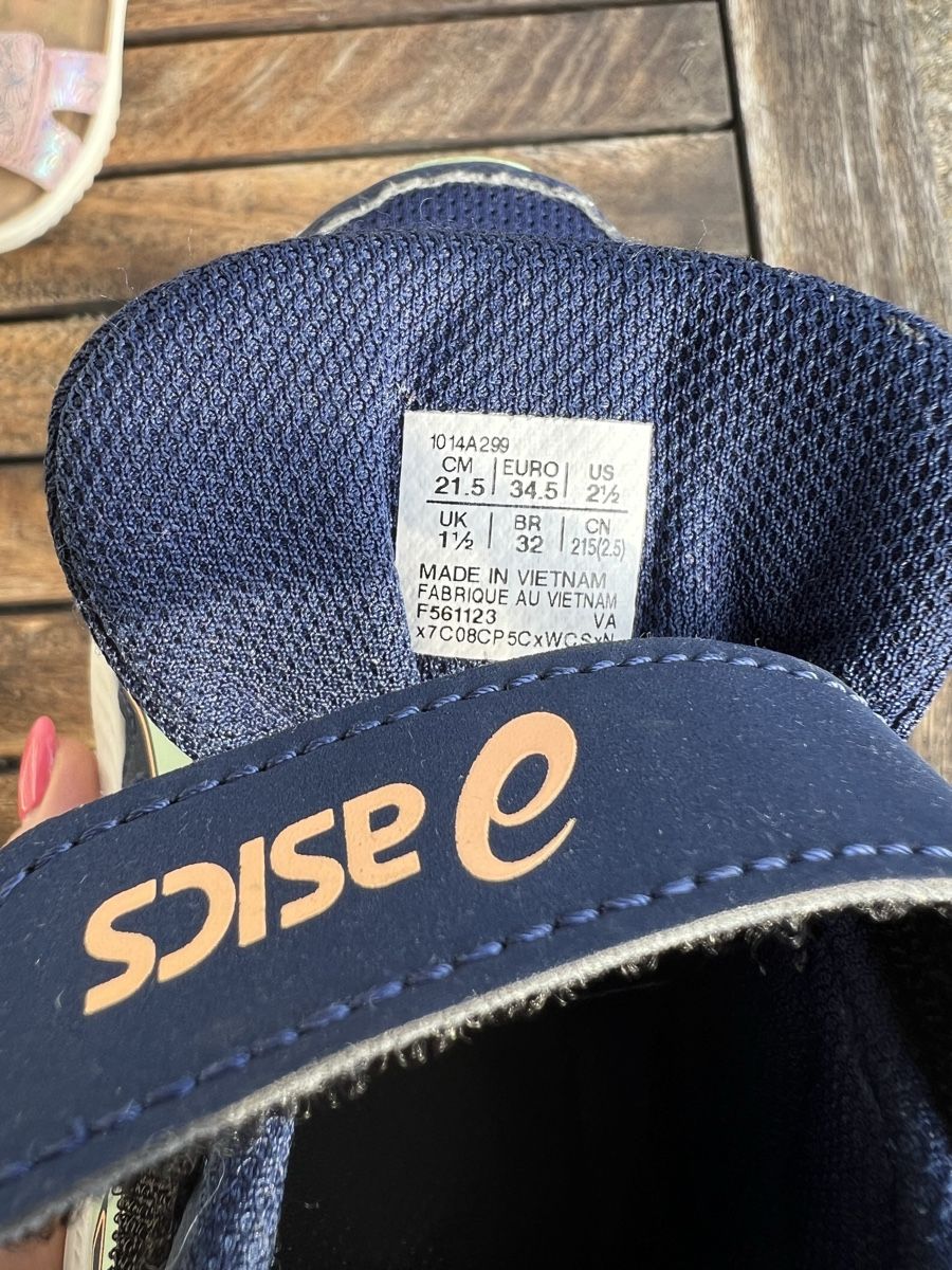 Asics Scarpe per ragazzi: Turnschuhe asics 34.5 – Usato da Glattbrugg venduto da HUAKK 2