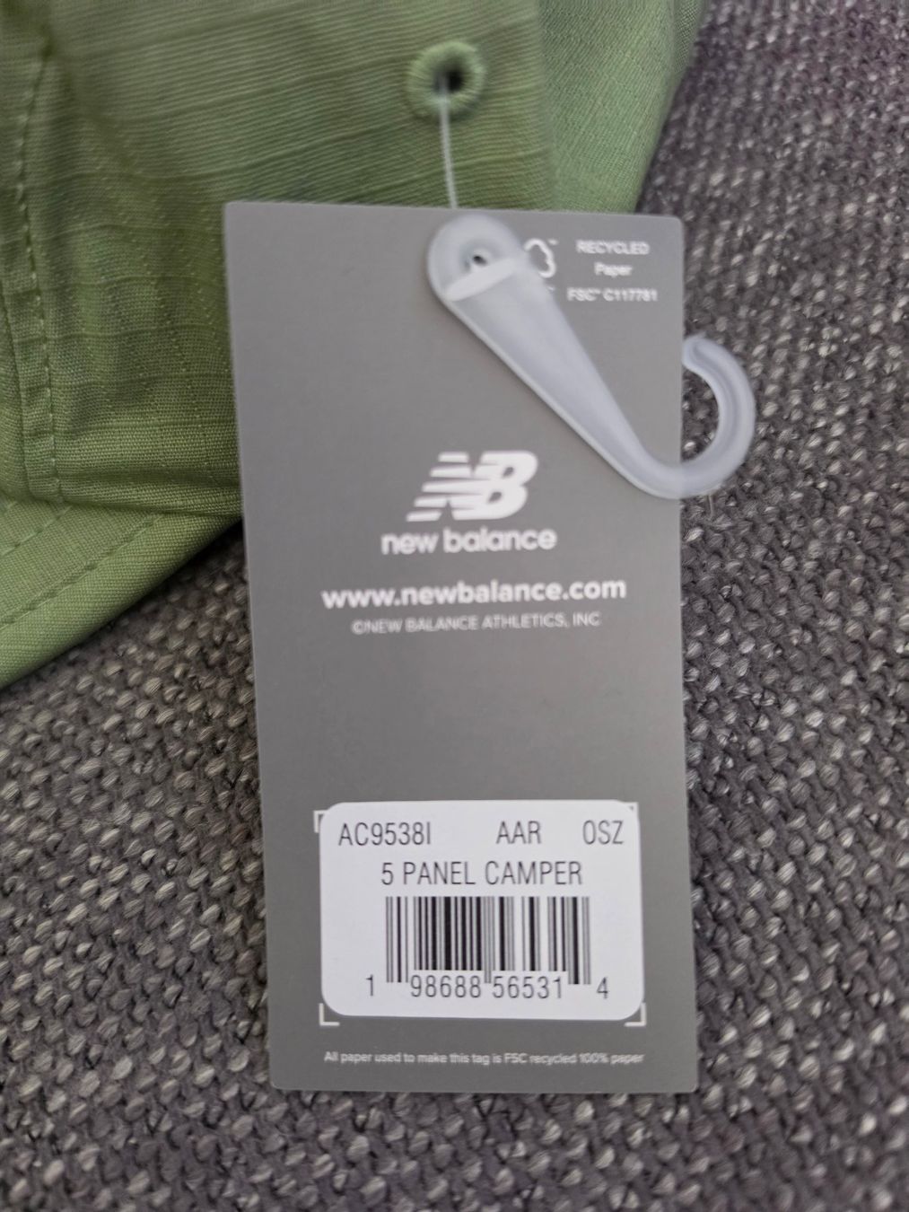 New Balance Copricapi, berretti & cappellini: New Balance 5 Panel Hat - NEU – Usato da Bern venduto da Poobah 1