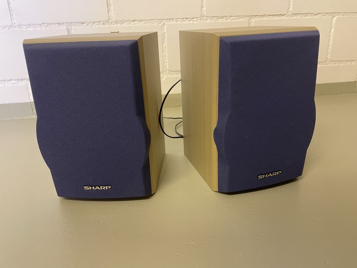 Sharp Lautsprecher: Lautsprecherboxen von SHARP – Gebraucht aus Eiken von garanoiri