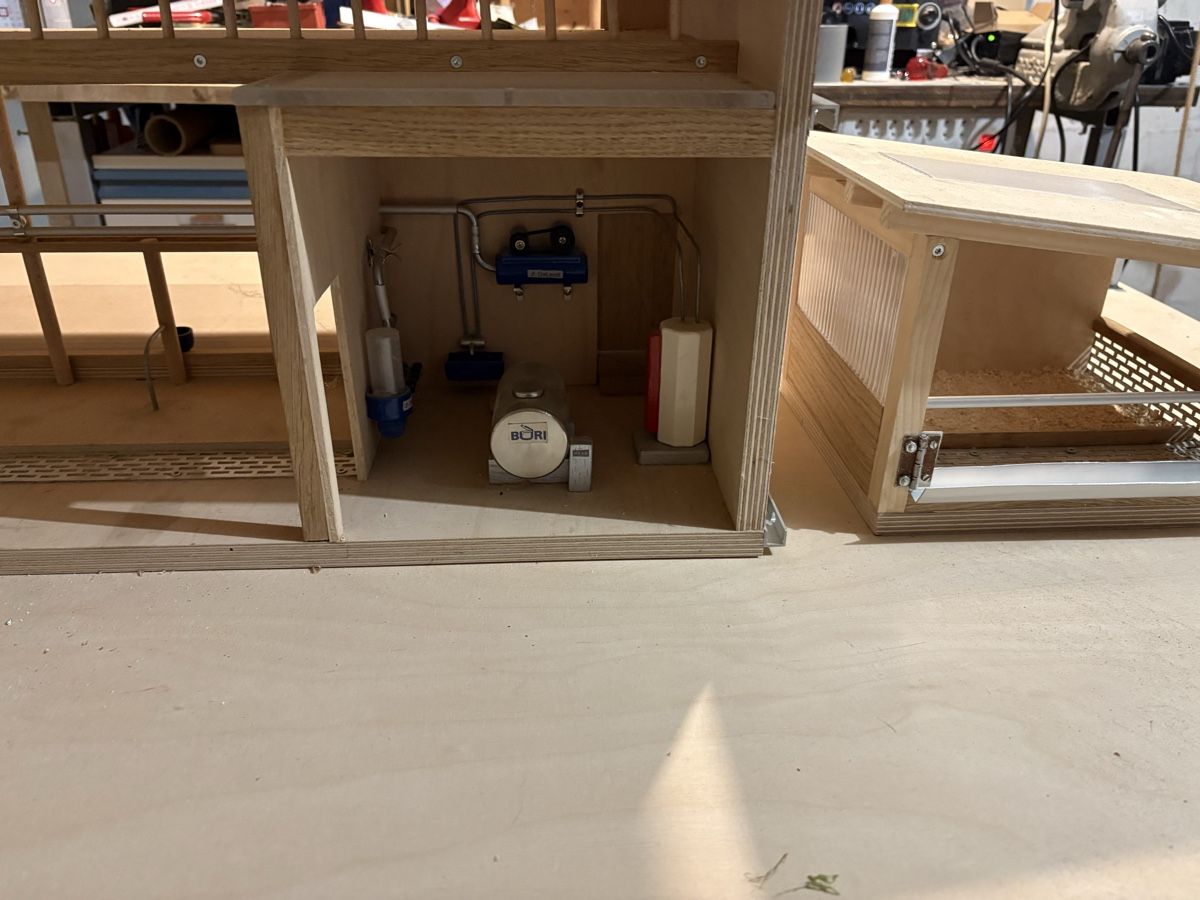 Articoli in legno: Kuhstall – Nuovo (secondo la descrizione) da Lyss venduto da deb_5brs 5