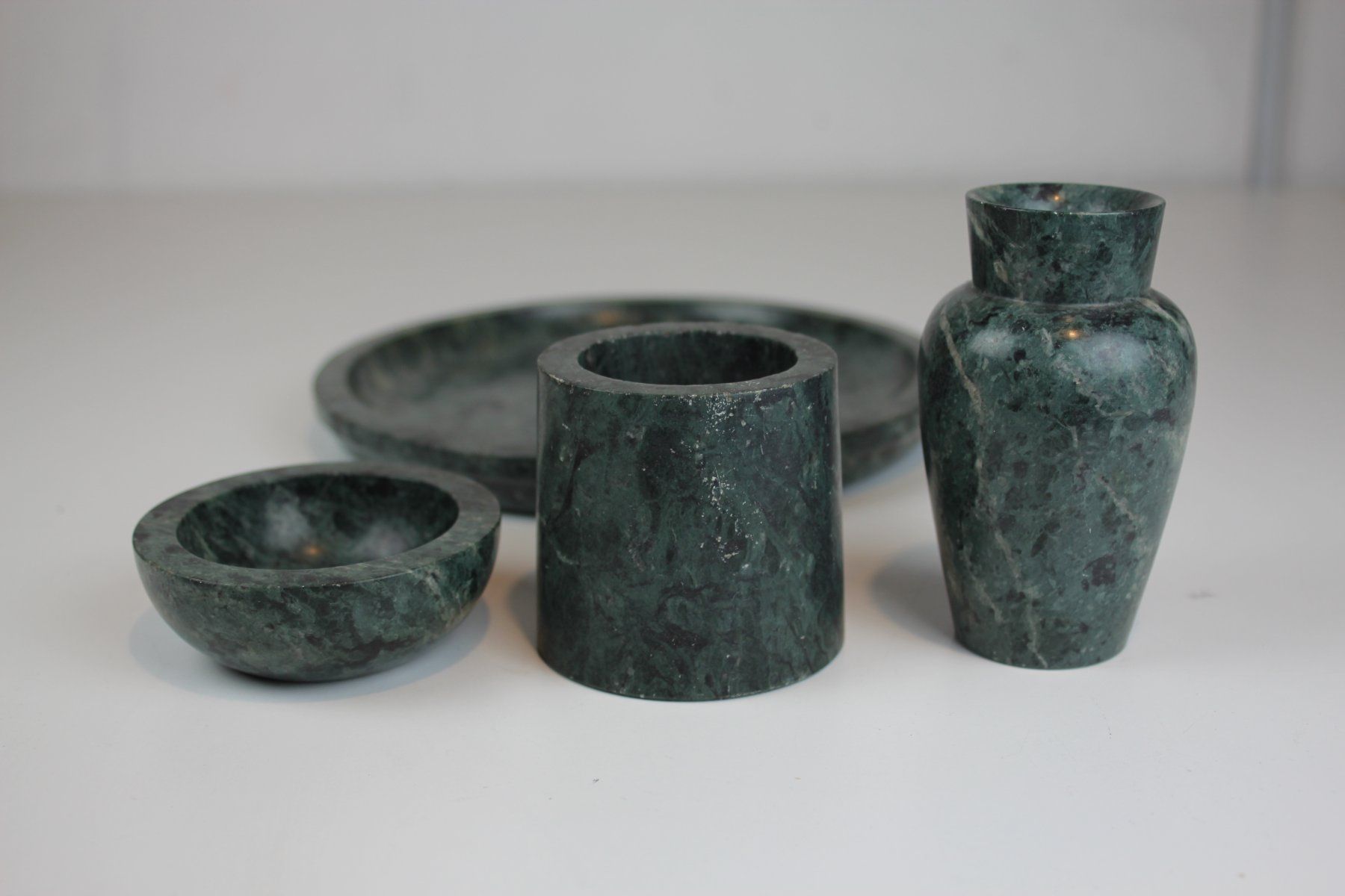 Geschirrsets: Marmor Set Andermatt 1941 Vintage – Gebraucht aus Basel von IRMAundFRED 1