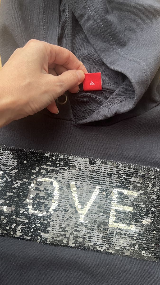 S.Oliver Pullover & Sweatshirts: S. Oliver Kapuzen Pullover dunkelblau Gr. 164 – Gebraucht aus Tagelswangen von Bomu 2