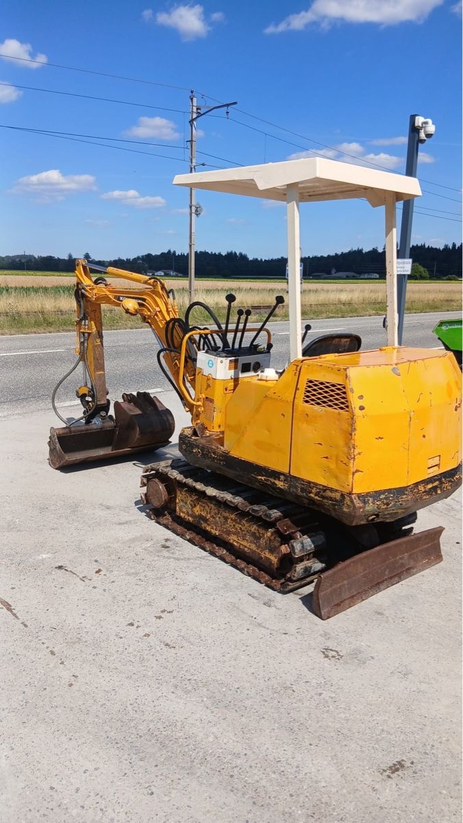 Komatsu Bagger: Bagger Komatsu Pc 05 1,6 Tonnen – Gebraucht aus Niederbipp von baggerch 3
