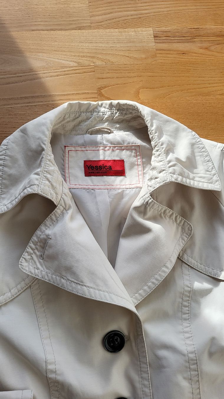 Mäntel: Trenchcoat Gr.34-36 – Gebraucht aus Muttenz von Igma 1
