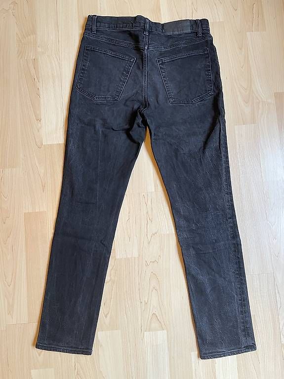 Jeans: Jeans Cheap Monday Slim grau 30/32 – Usato da St. Gallen venduto da K_Blum 1