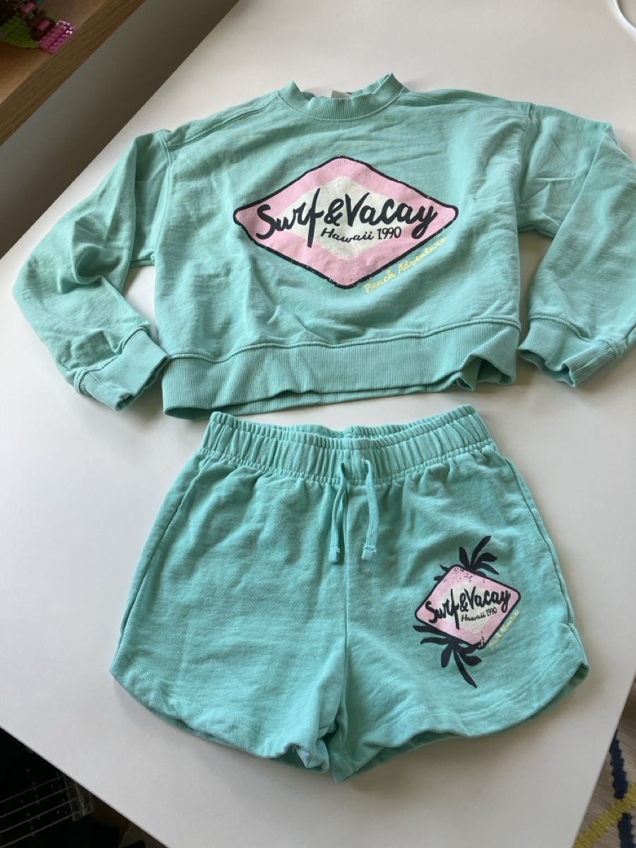 Zara Kleiderpakete & -sets: Pullover surfer set girl gr 156 – Gebraucht aus Weissbad von Praxedis_P51